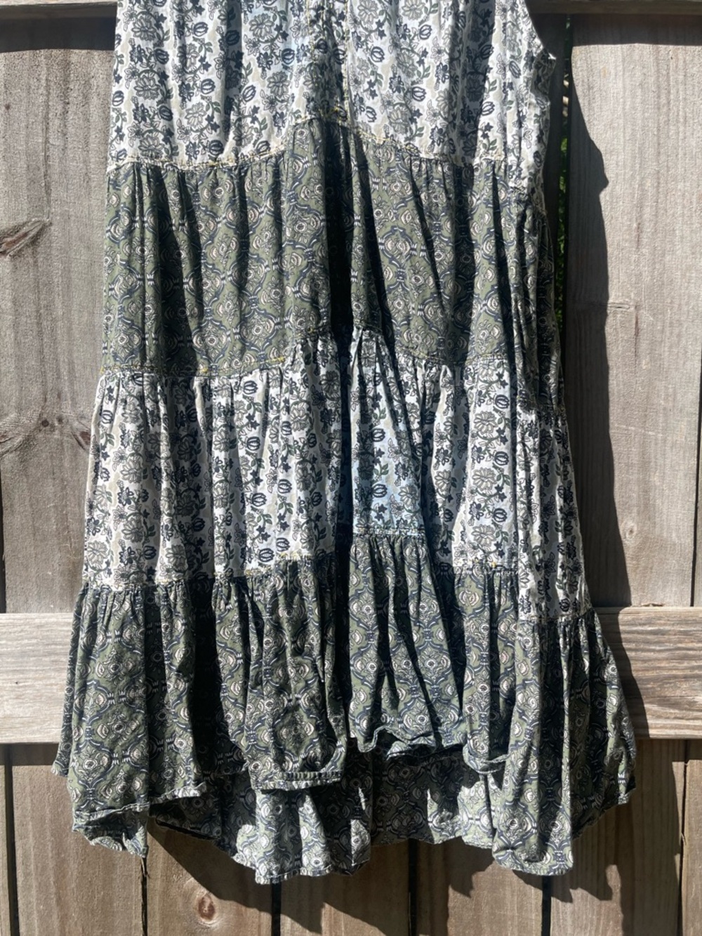 Chelsea & Theodore Olive and White Tiered Floral Midi Dress - Picture 3 of 12